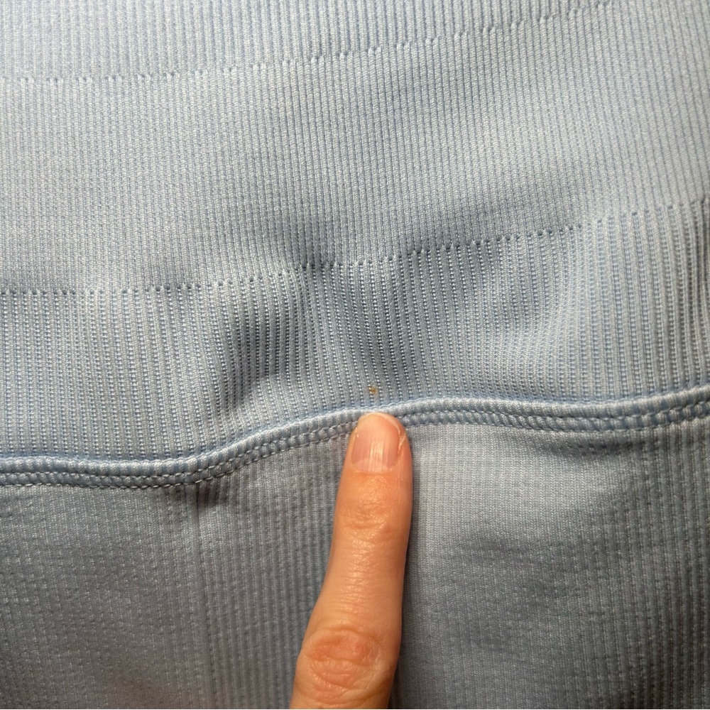 Alo Yoga Seamless Ribbed Favorite Short Light Blue Size Extra Small - Picture 5 of 13